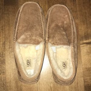 Ugg size US 10 🌈🌈NEVER WORN🌈🌈SALE